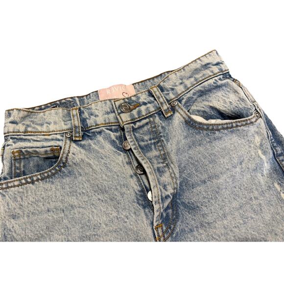 Revice 26 Light Wash Denim Cut Offs Jean Shorts Butt Rip 3 Inseam Button Fly - Picture 4 of 7